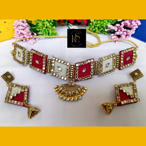 Handmade white And Maroon MDF Fabric Choker Set